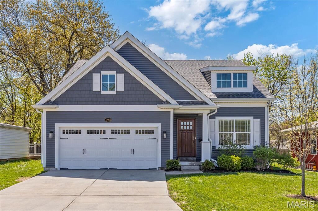 Property Photo:  11910 Lillian Avenue  MO 63131 