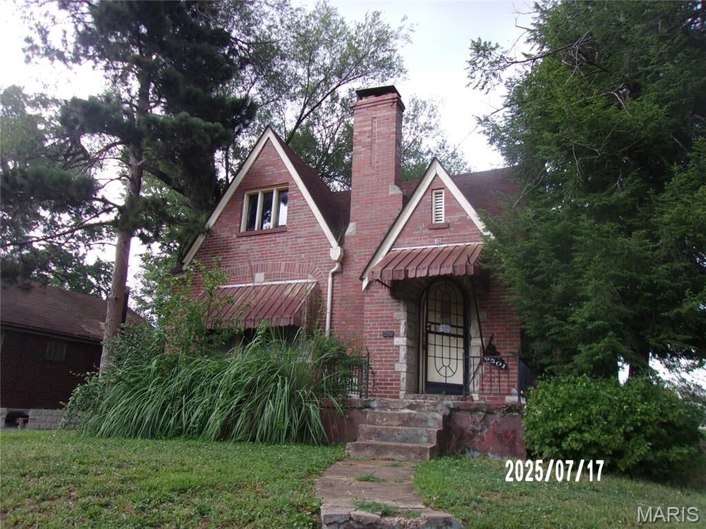 Property Photo: 6501 Woodrow Avenue MO 63121