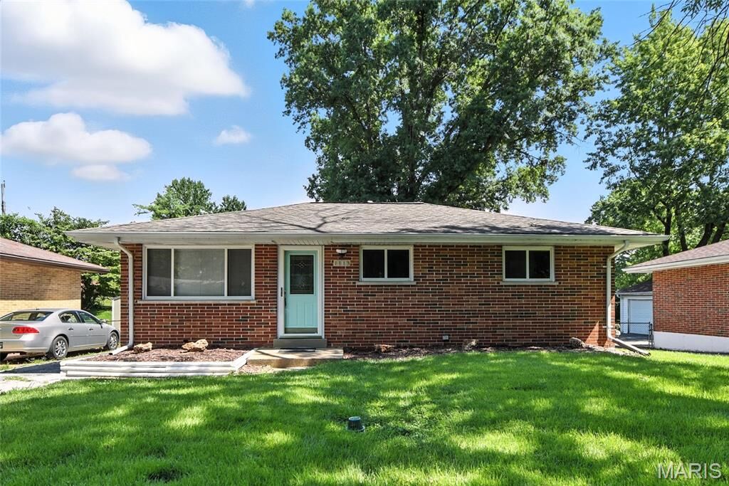 Property Photo:  1113 Walker Avenue  MO 63138 