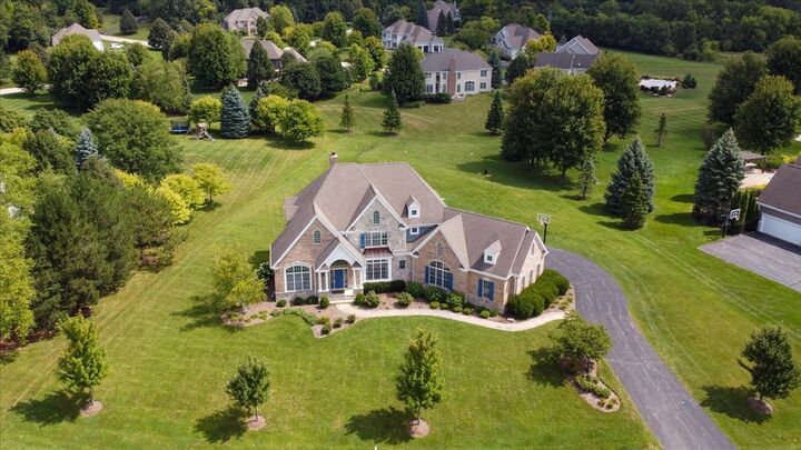 Property Photo: 28413 W Harvest Glen Circle IL 60013