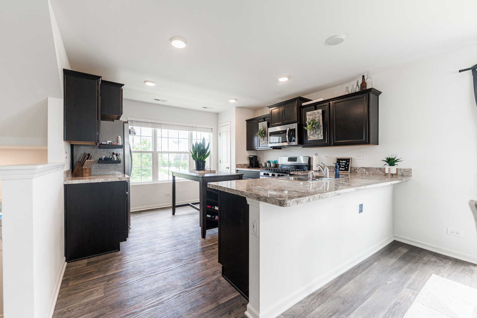 Property Photo: 2381 Alison Avenue IL 60140