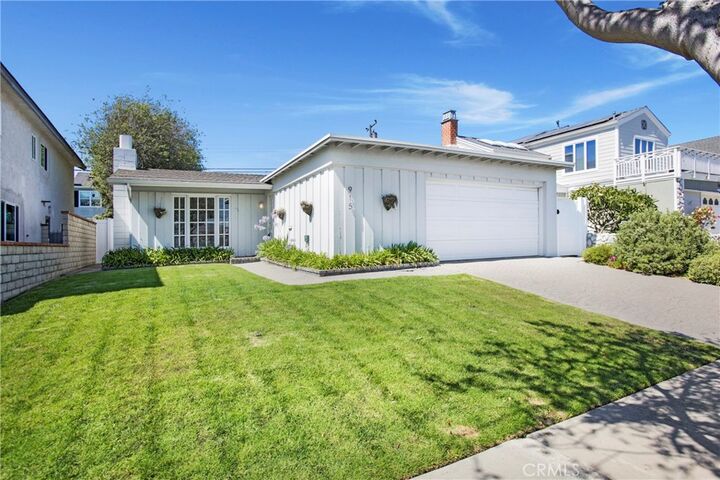 915 Driftwood Avenue  Seal Beach CA 90740 photo