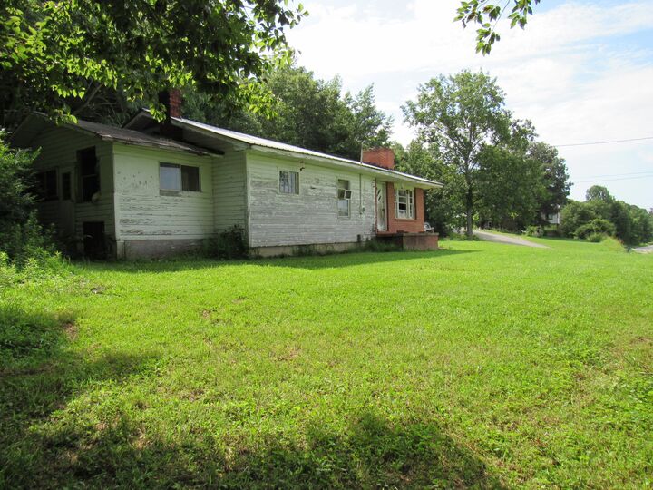 5126 Rock Creek Rd  Tullahoma TN 37388 photo