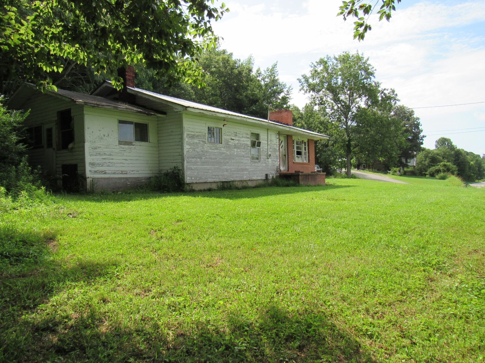 Property Photo: 5126 Rock Creek Rd TN 37388
