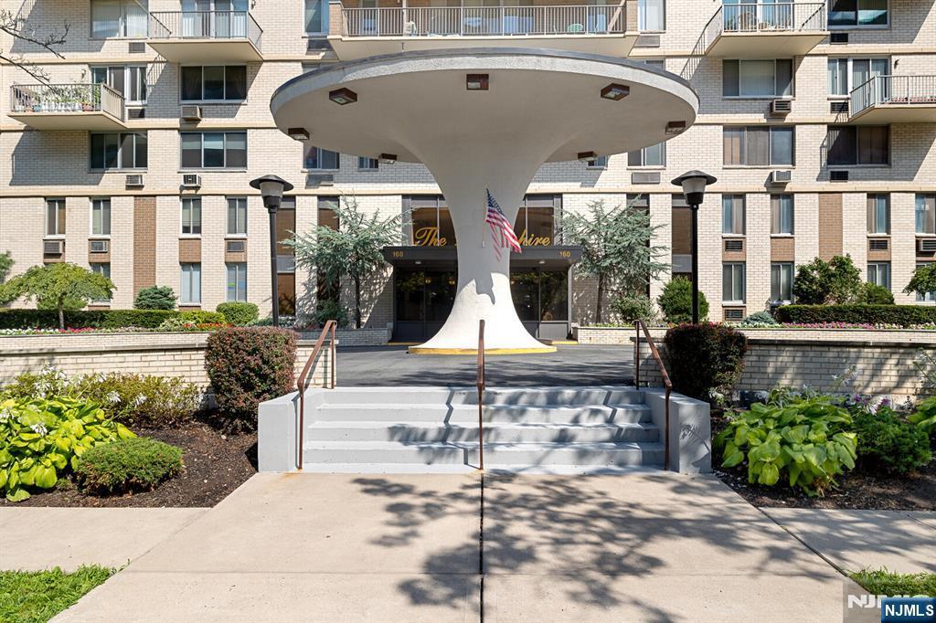 Property Photo: 160 Overlook Avenue 22F NJ 07601