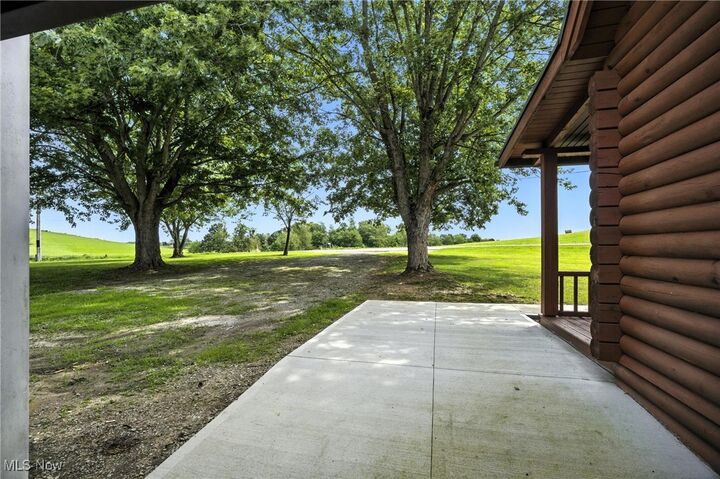 Property Photo: 57128 Somerton Highway OH 43713
