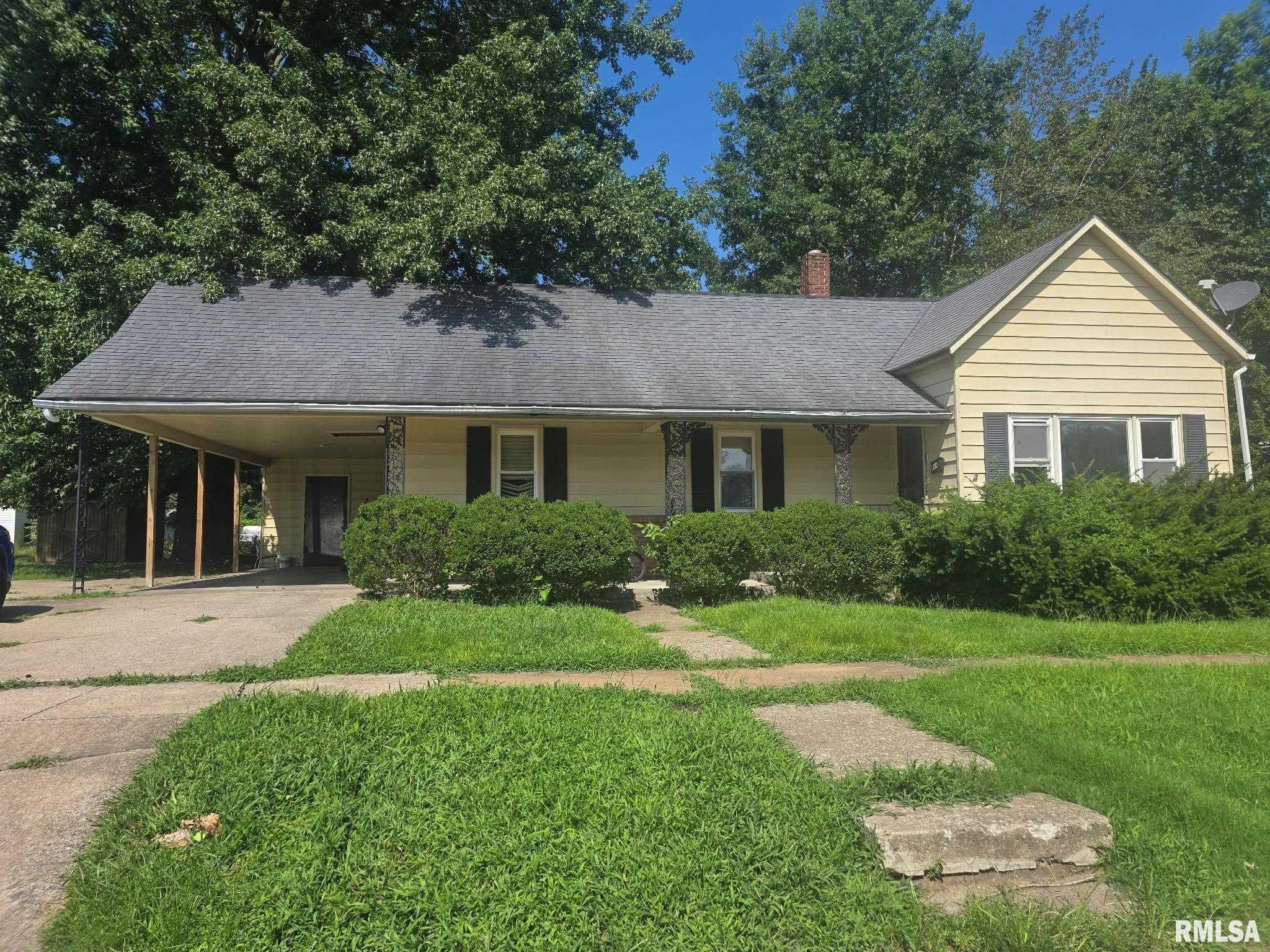419 N 21st Street  Herrin IL 62948 photo