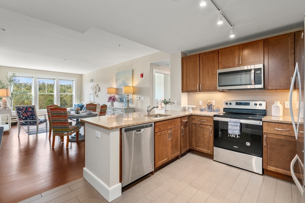 Property Photo: 25 Stonehaven Drive 211 MA 02190