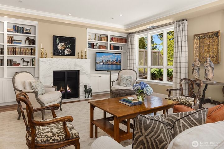 Property Photo:  1168  Harvard Avenue E P7  WA 98102 