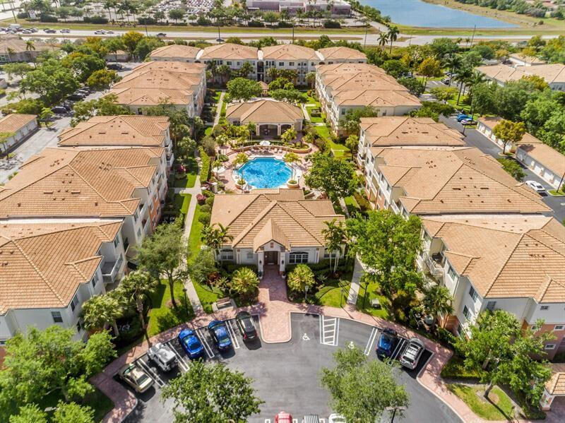 Property Photo: 9857 Baywinds Drive #9206 FL 33411