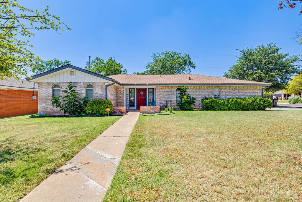 Property Photo: 265 Glenna Dr TX 76901