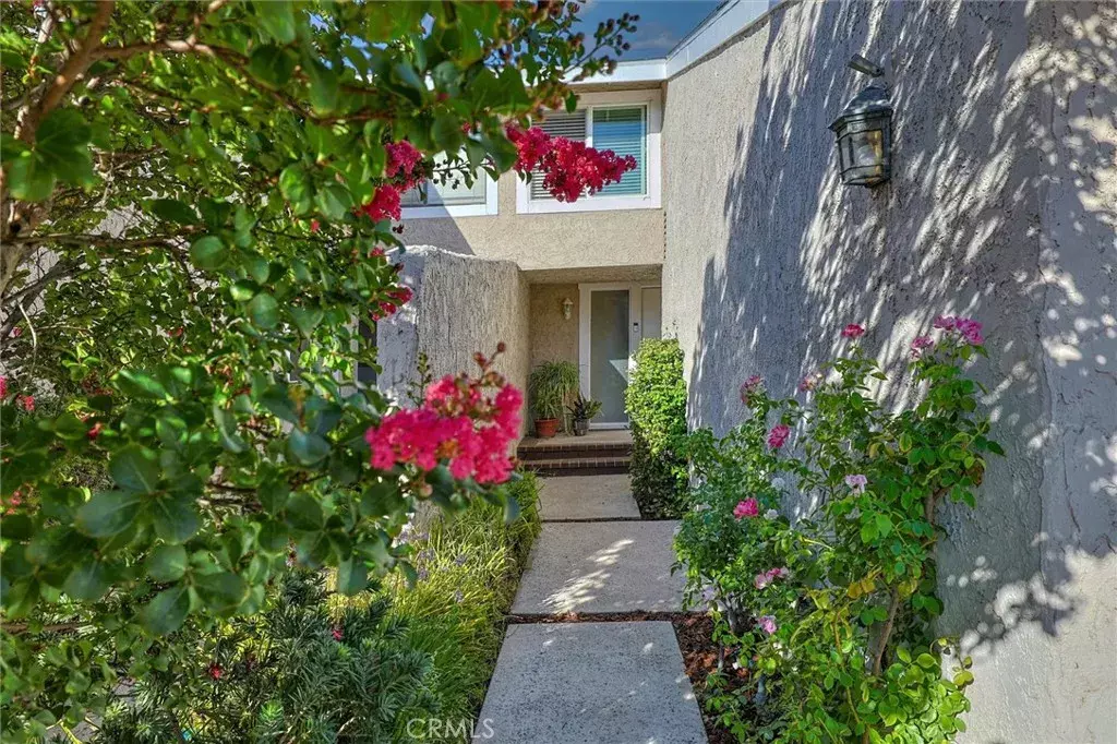 25149 Amberley Way  Valencia CA 91355 photo
