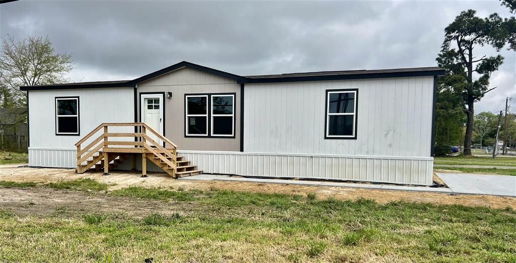 Property Photo:  276 Vickie Lane  LA 70611 