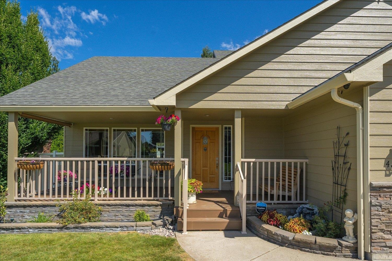 Property Photo:  4225 E Moody Ln  WA 99021 