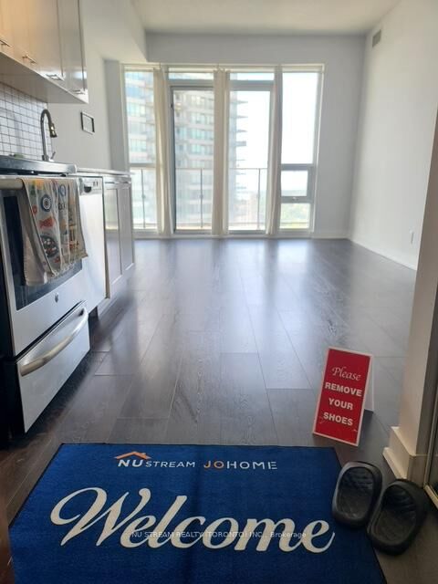 Photo de la propriété: 2212 Lake Shore Boulevard W 3804 ON M8V 0C2