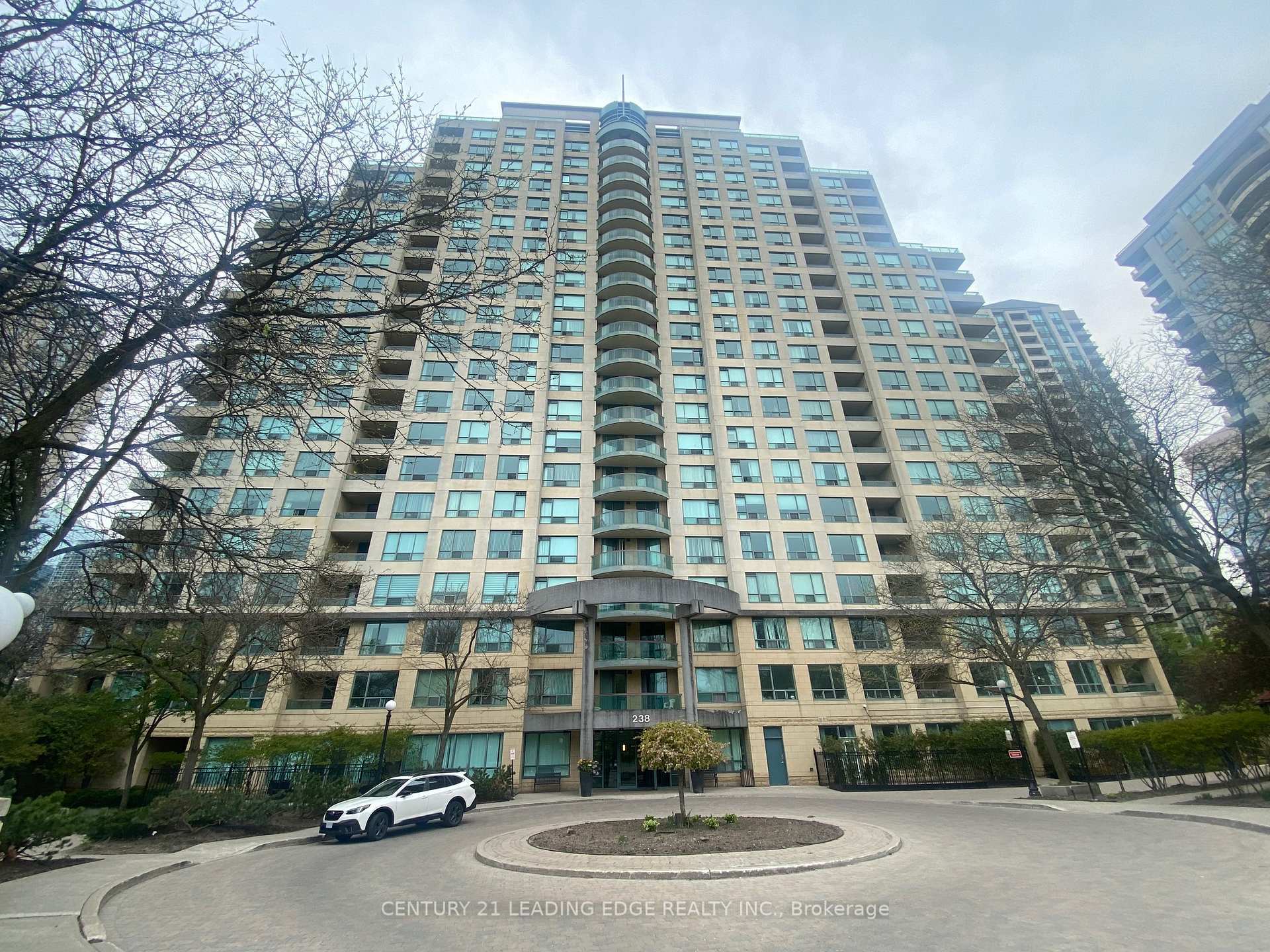 Property Photo:  238 Doris Avenue 1801  ON M2N 6W1 