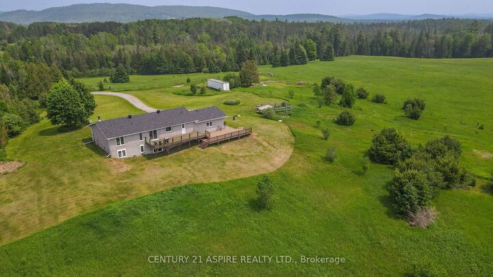 Property Photo: 2112 Schutt Road ON K0J 2E0