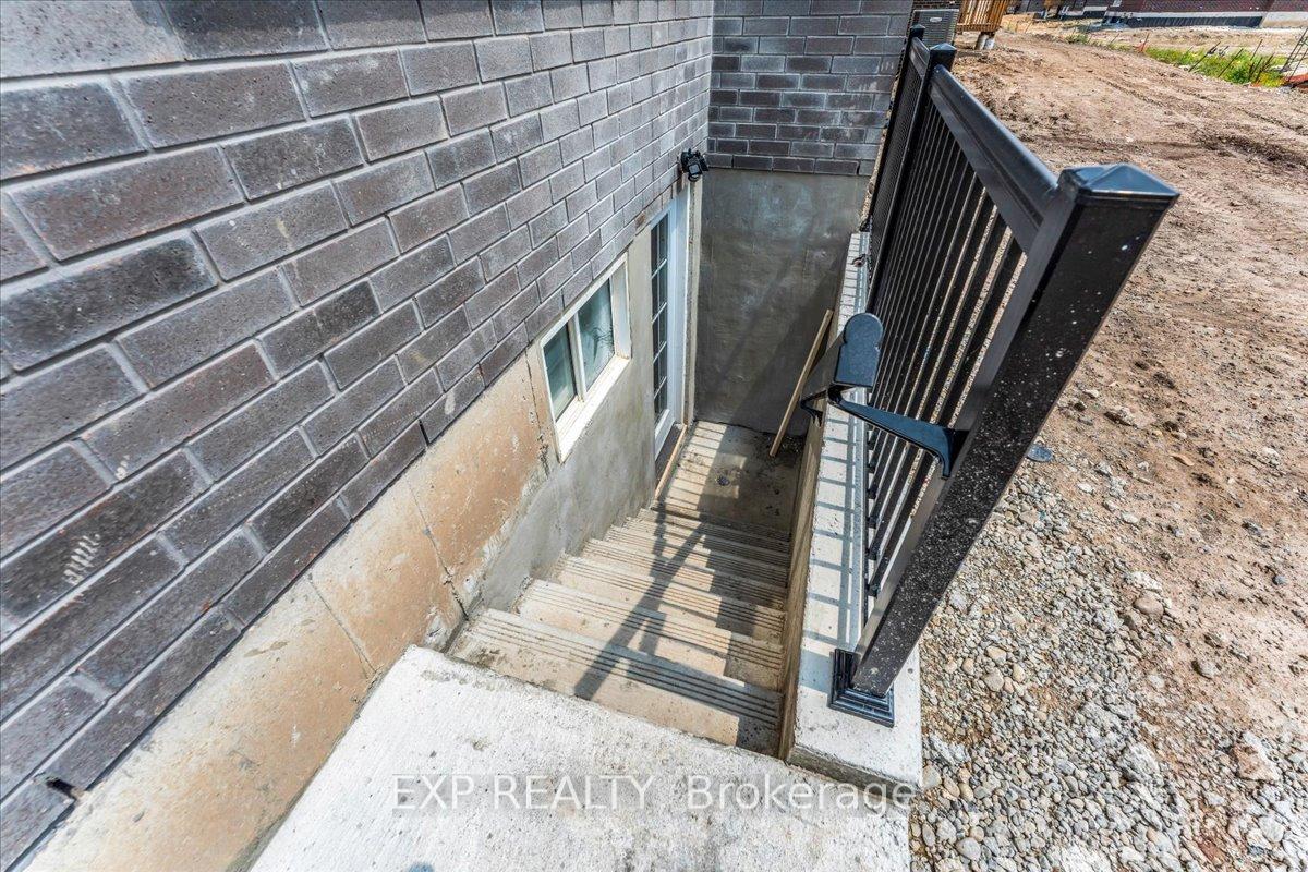 Property Photo:  51 McKernan Avenue Lower  ON N3T 5L8 