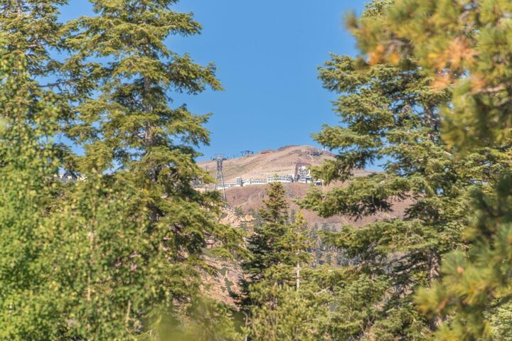 Property Photo:  3126 Sierra Crest Court  CA 96146 