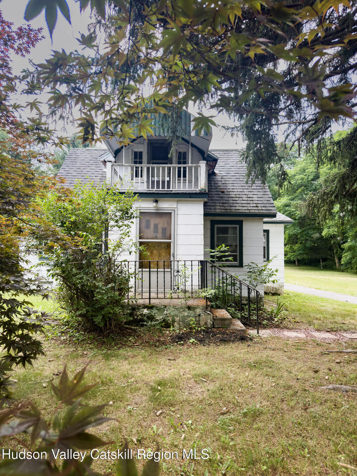Property Photo:  4359 County Route 81  NY 12083 