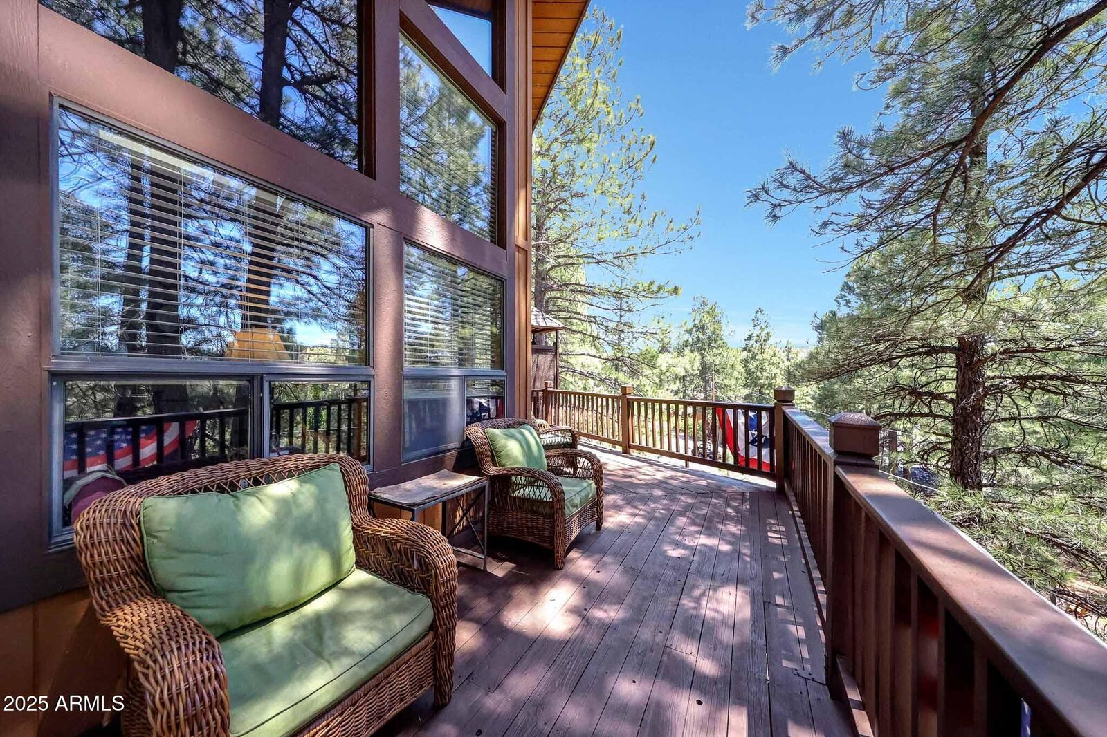 Property Photo: 1070 E Lake Meadow Circle AZ 86017