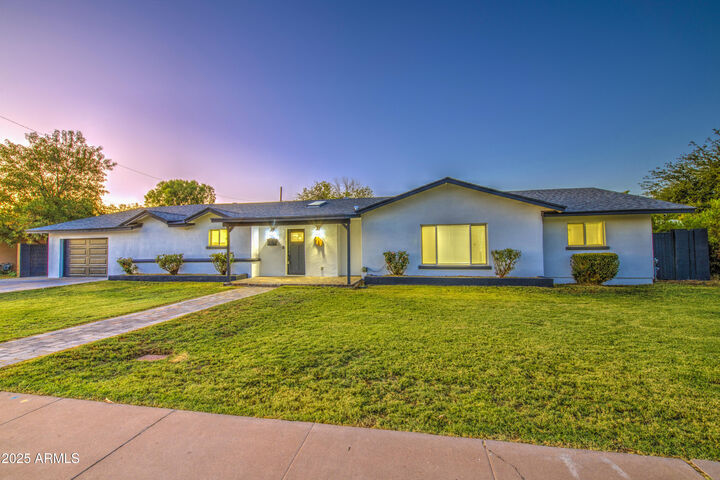 Property Photo: 636 E 6th Place AZ 85203