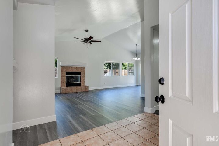 Property Photo: 5004 Mill Wheel Drive CA 93313
