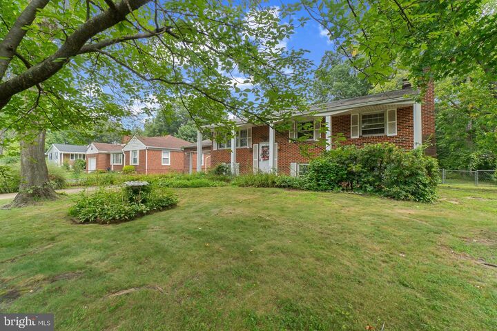 Property Photo: 8053 Woodholme Circle MD 21122