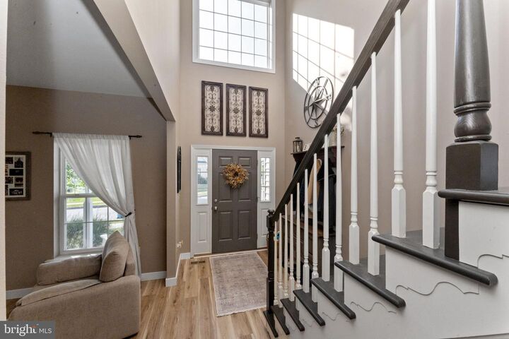 Property Photo:  2139 Larkspur Court  PA 18073 