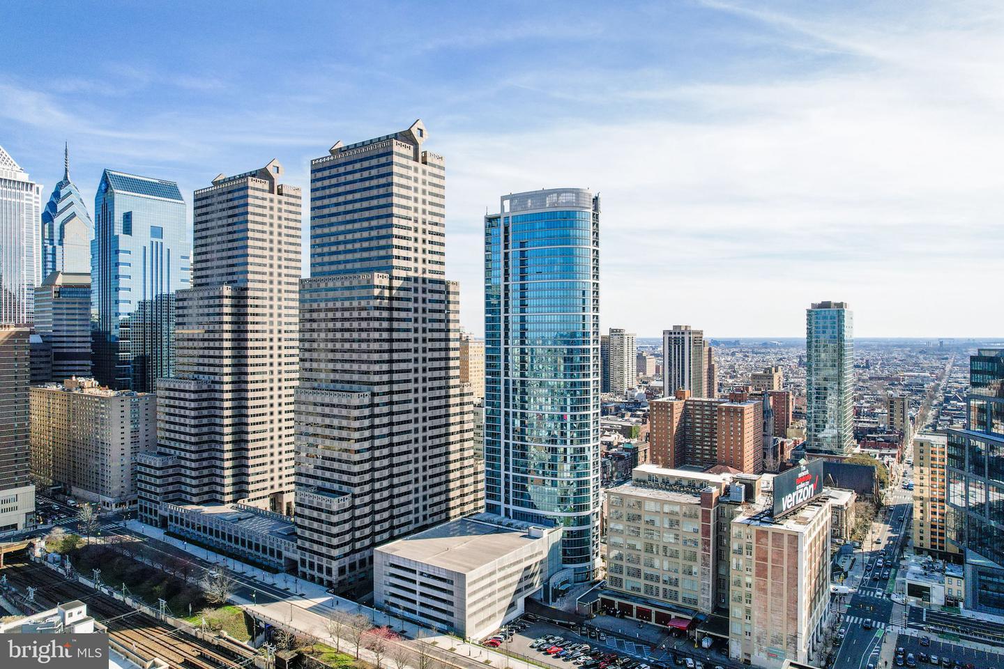 Property Photo: 2101 Market Street 1901/02 PA 19103