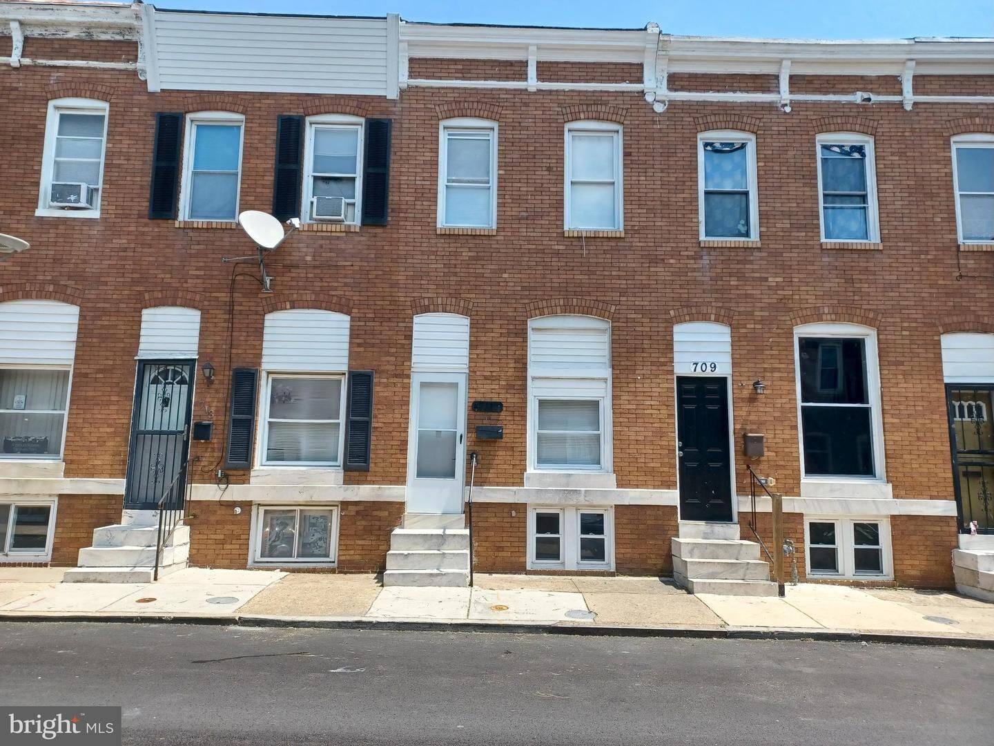Property Photo: 711 N Streeper Street MD 21205