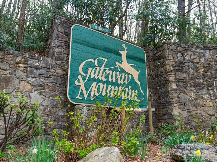 Property Photo: 2603 McKenzie Way N 244/245/246 NC 28762