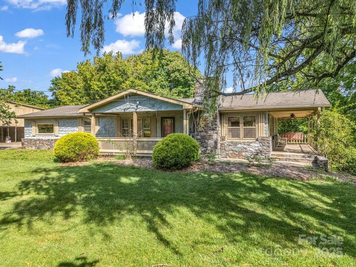 Property Photo: 430 Mag Sluder Road NC 28701