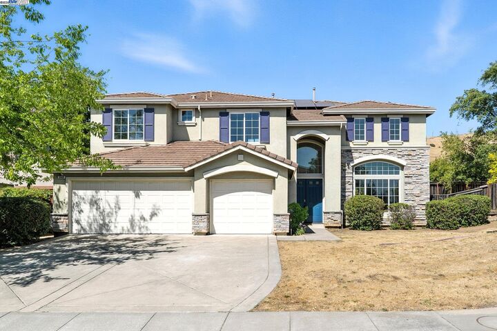 Property Photo: 3909 Danbury Way CA 94533
