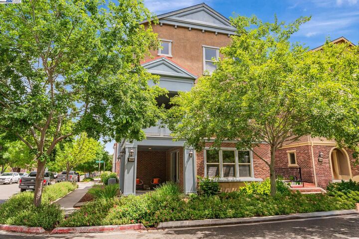 Photo de la propriété:  1380 Brookline Loop  CA 94566 
