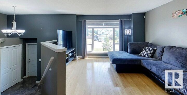 Property Photo:  916 62A Street  AB T7E 1Y6 