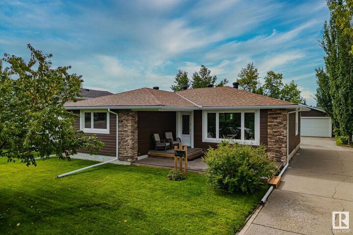 Property Photo: 4303 35 Avenue AB T9E 6A9