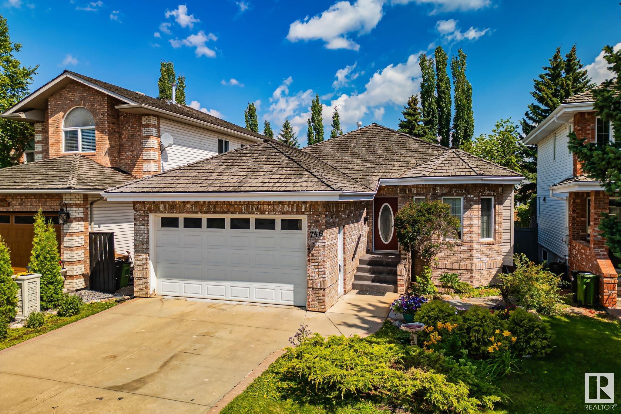 Property Photo: 746 Whiston Court NW AB T6M 2H6