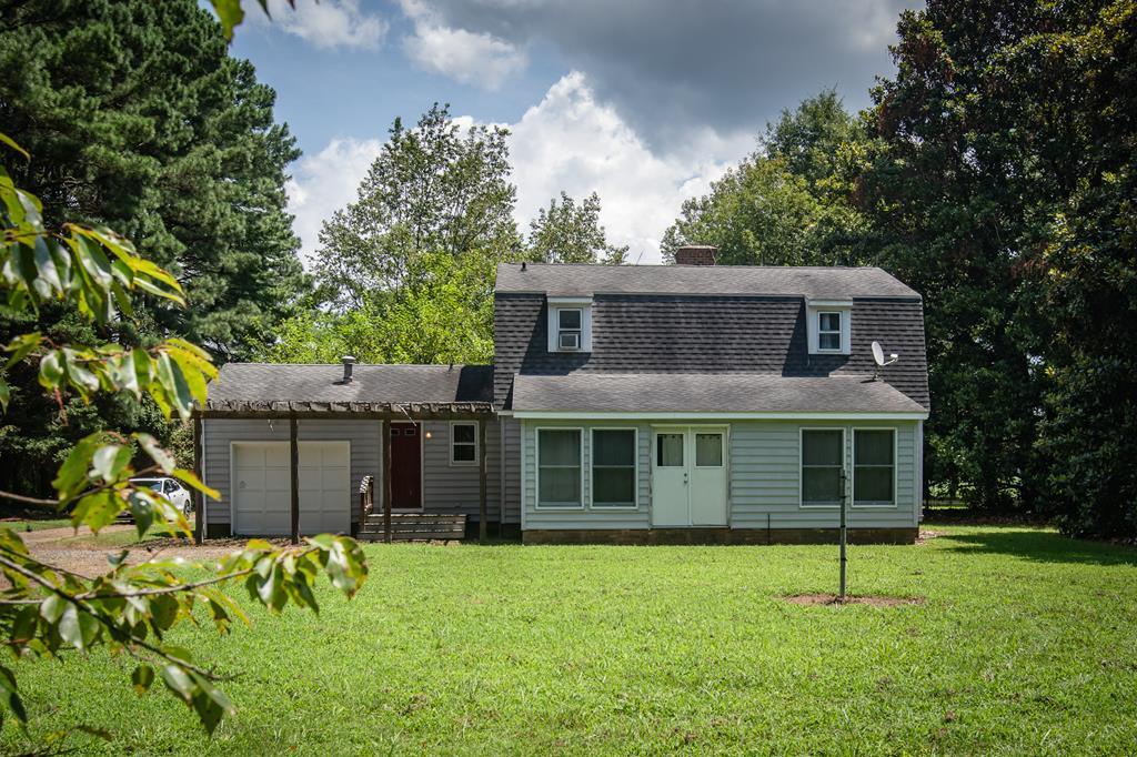 Property Photo: 18543 Hermitage Rd VA 23417