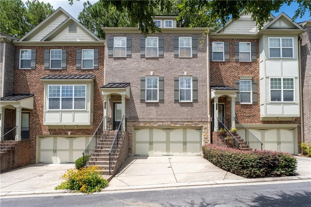 Property Photo:  2090 Cobblestone Circle NE  GA 30319 