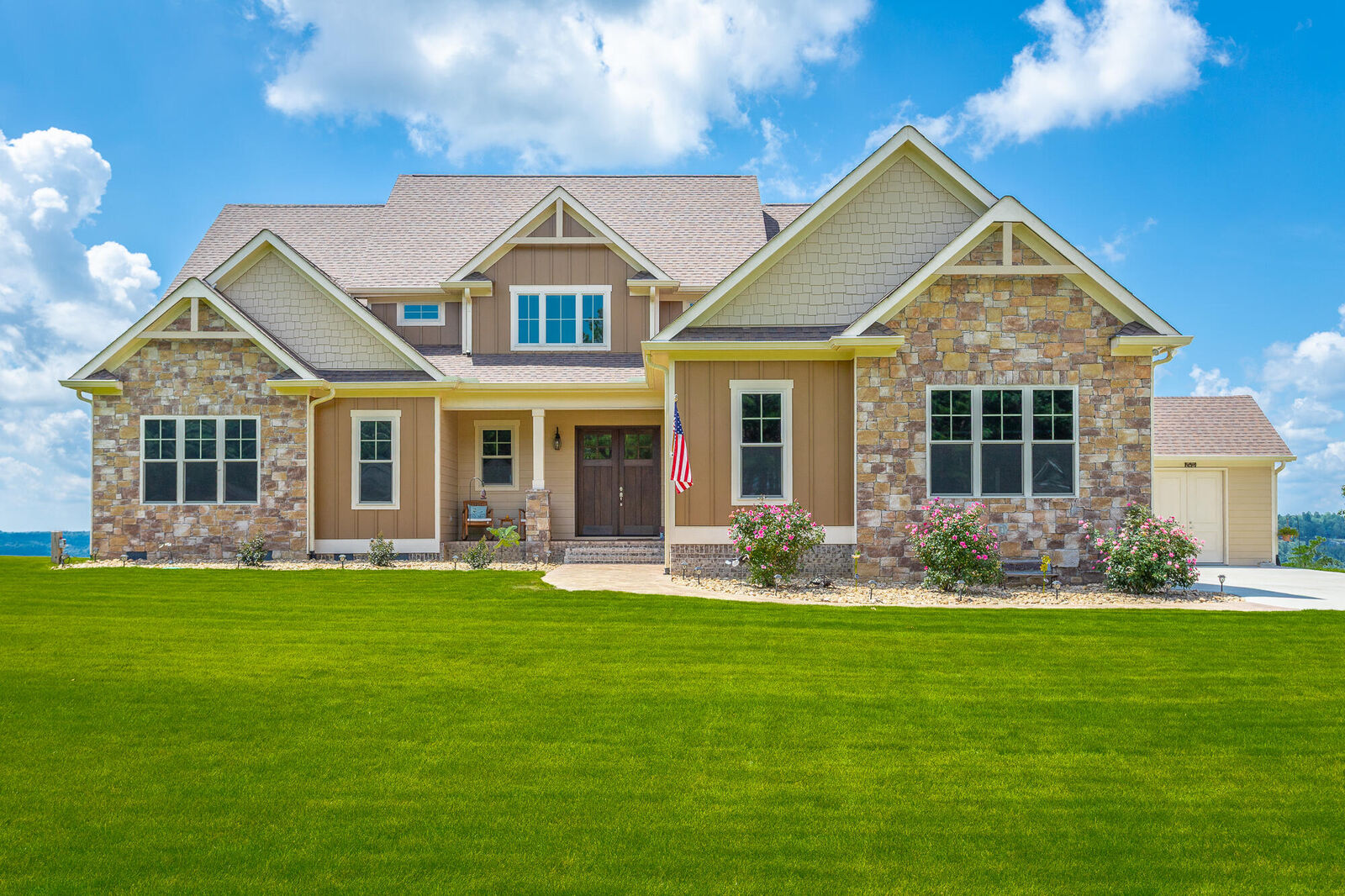 Property Photo:  525 Cumberland Circle  TN 37347 