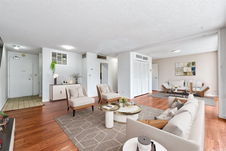 1561 Kanunu Street 406  Honolulu HI 96814 photo