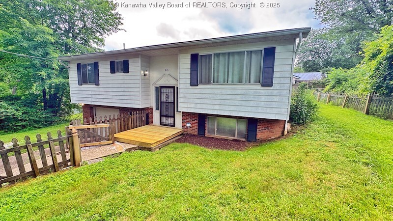 Property Photo:  201 Shelby Drive  WV 25313 