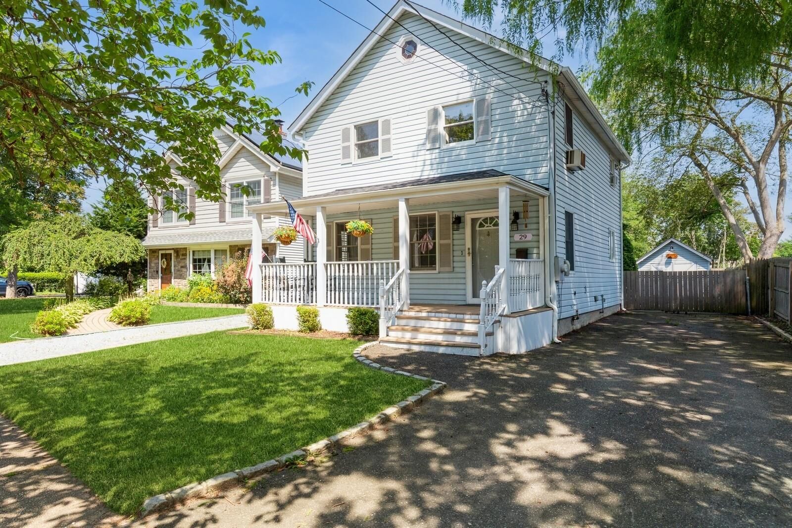 Property Photo:  29 Irish Lane  NY 11730 