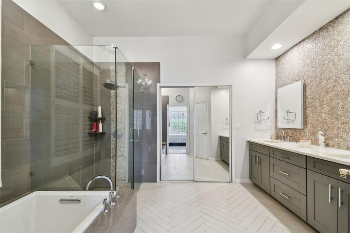 Property Photo:  10502 Castleford Way  FL 33626 