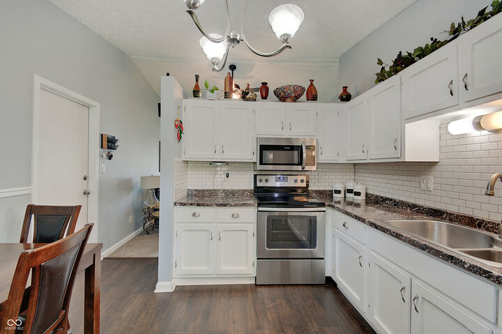 Property Photo:  5404 Yucatan Drive  IN 46237 