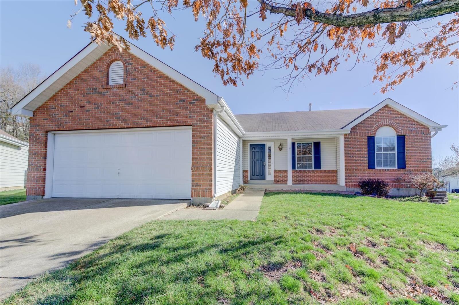 Property Photo: 2 Autumn Peak Court MO 63026