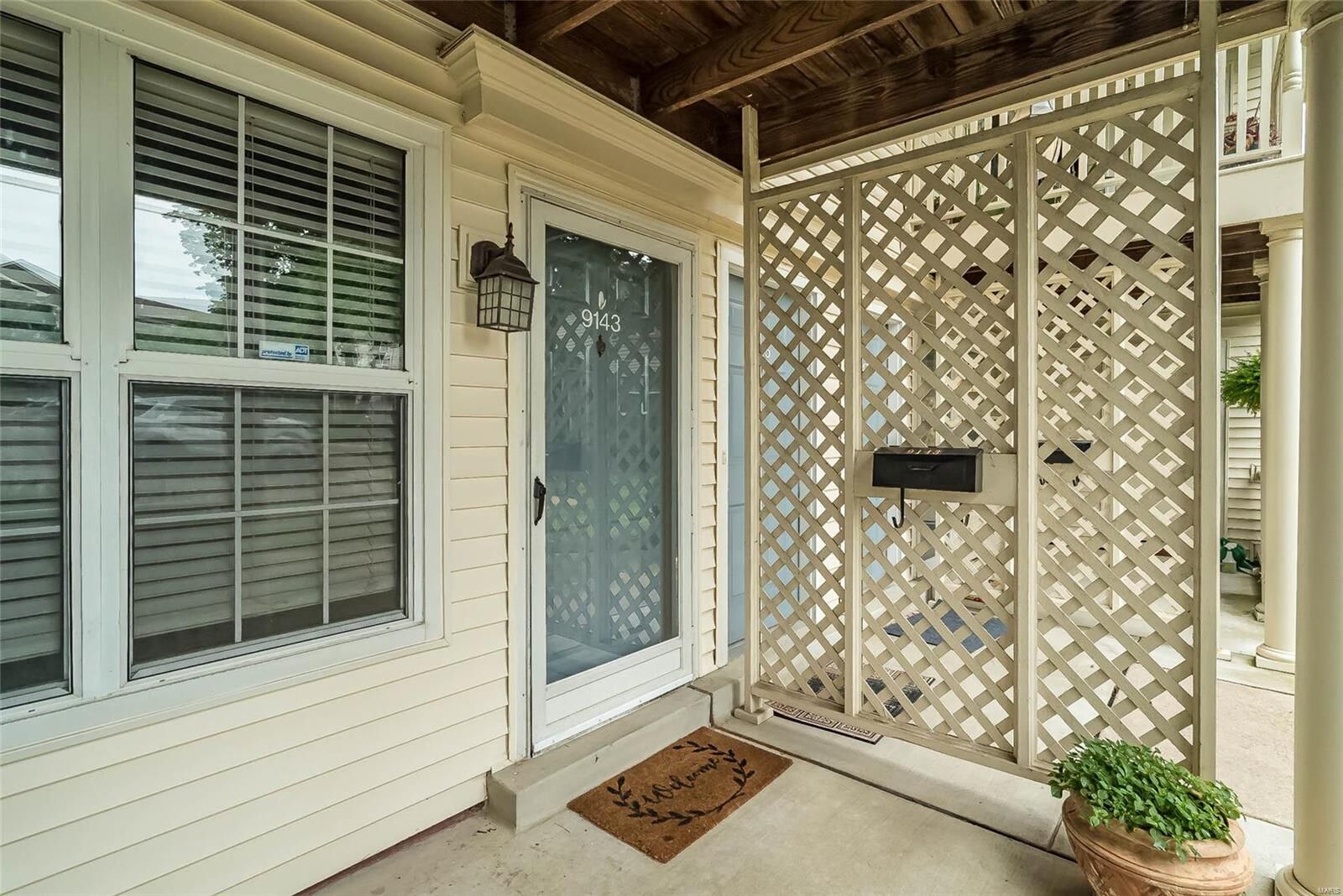 Property Photo: 9143 Robin Court MO 63144