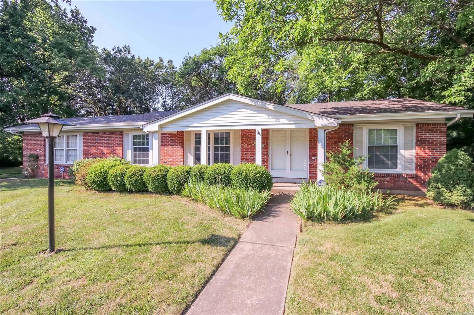 Property Photo: 12522 Whispering Hills Lane MO 63146