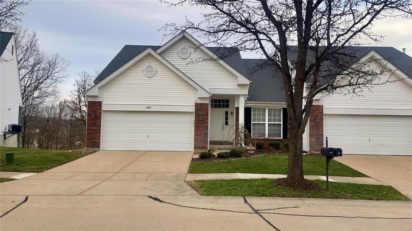 Property Photo: 990 Gandolf Way MO 63025